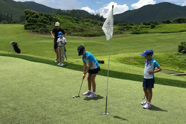 Junior Program - putting