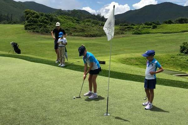 Junior Program - putting